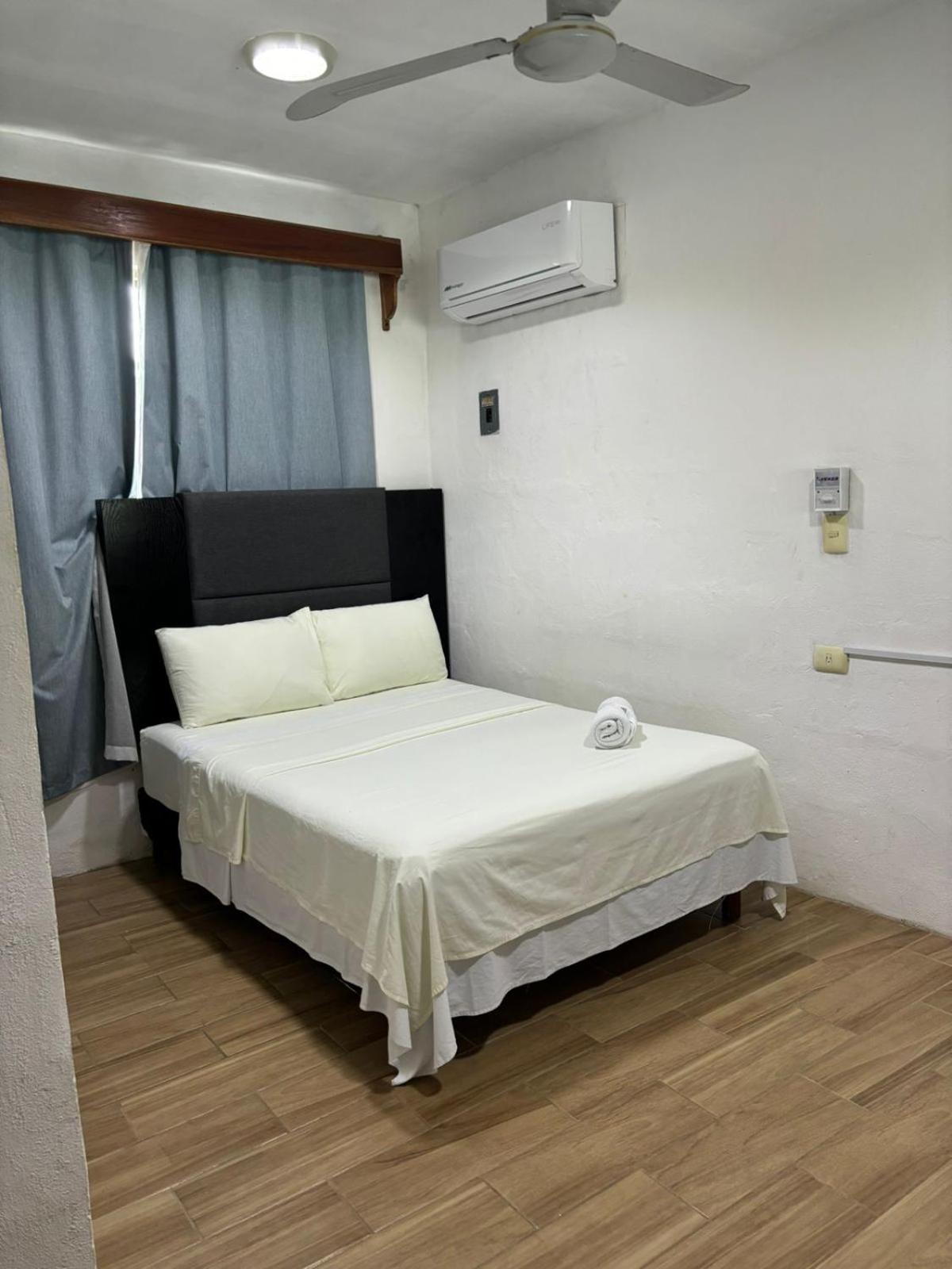 Hotel Miriam Bacalar Ngoại thất bức ảnh
